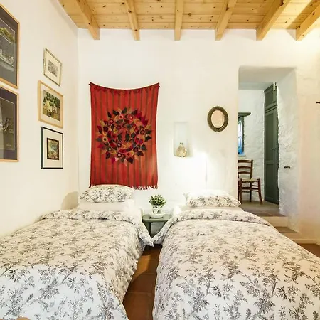 Dolly's Dream House * Kámbos