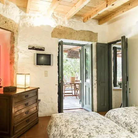 Дом отдыха Dolly's Dream House *